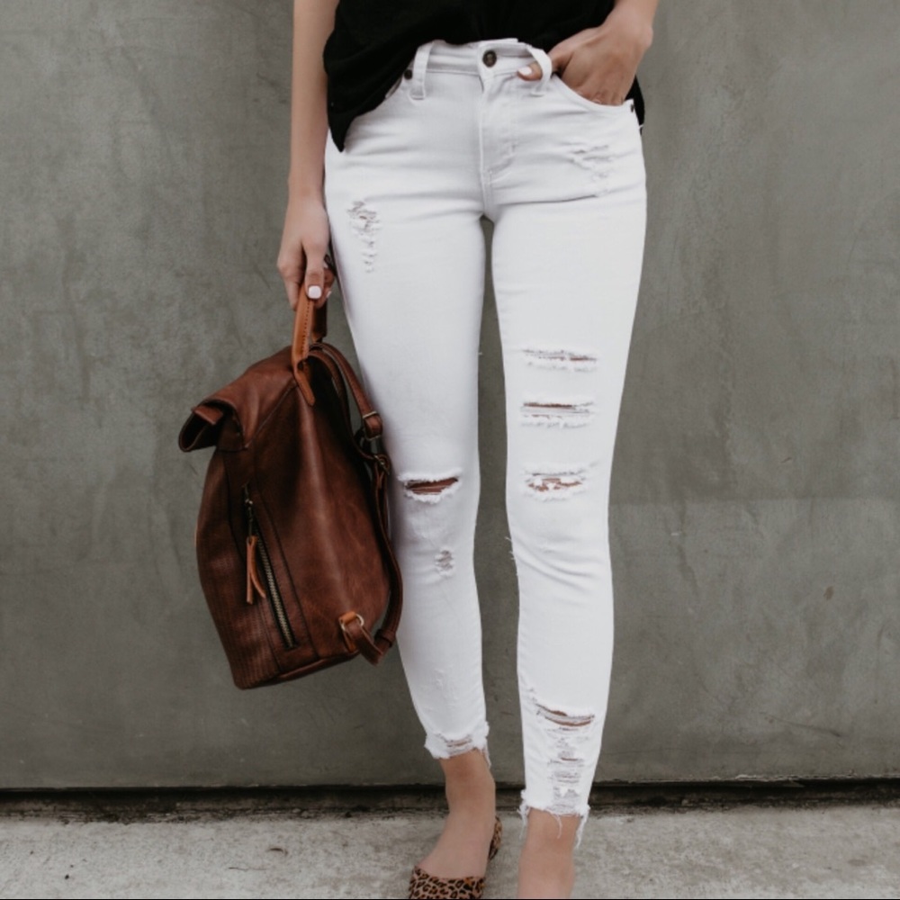 SUMMER CLEARANCE‼️ Jaedyn Distressed White Denim - Picture 5 of 8